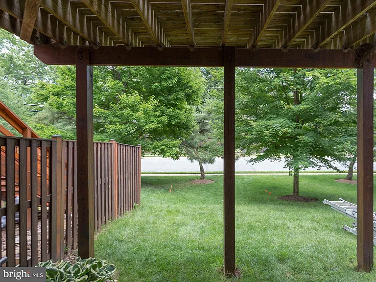 8104 Madrillon Ct — Photo 9