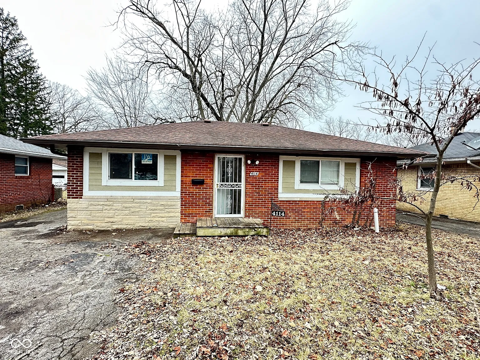 4114 N Butler Ave photo 1