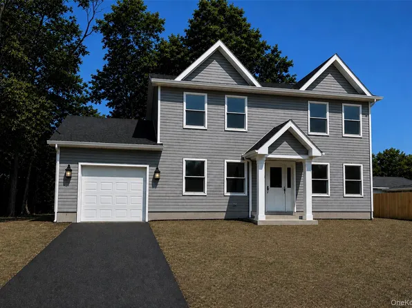 91 Diana, Mastic Beach, NY 11951