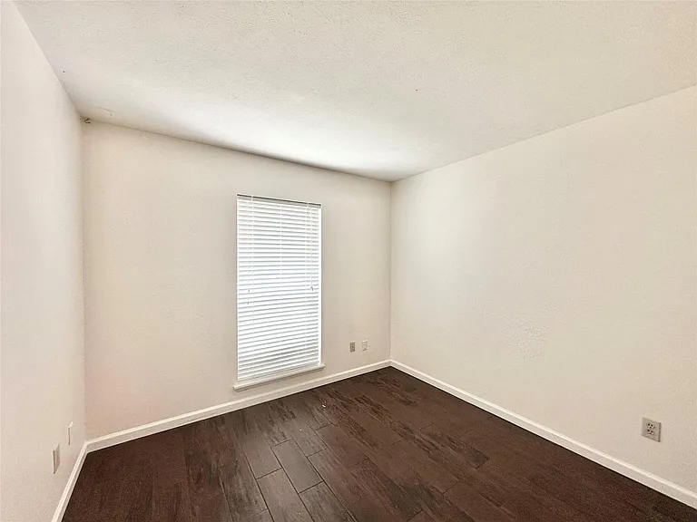 10118 Spotted Horse Dr — Photo 7
