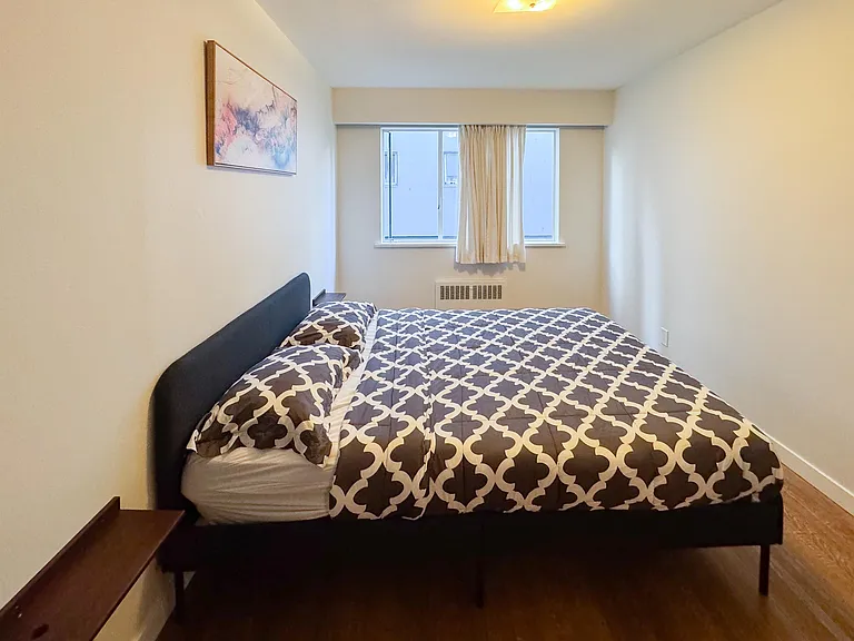 1925 Nelson St #105 — Photo 8