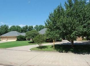 2307 Robinwood Cir, Shawnee, OK 74801
