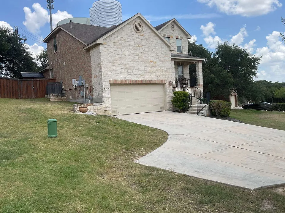 403 Knights Cross Dr