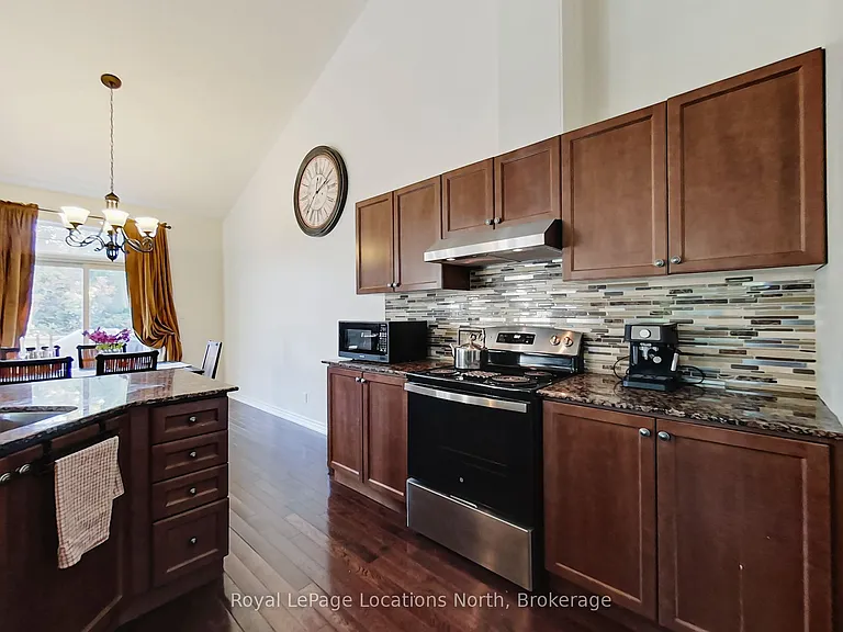 689616 Monterra Rd #27 — Photo 8