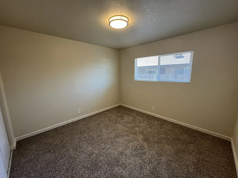 6415-6417 San Stefano St — Photo 21