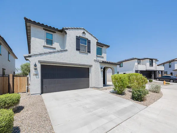 7412 W Gardenia Ave, Glendale, AZ 85303
