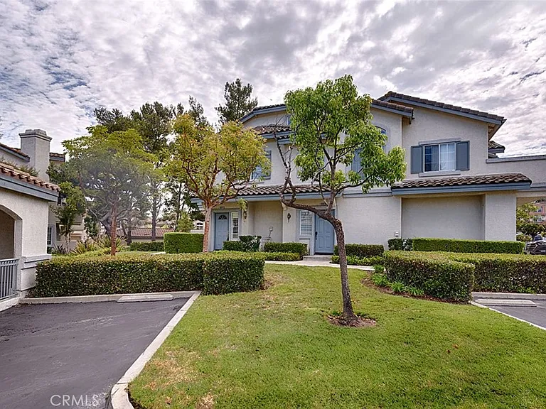 8015 E Treeview Ct — Photo 5
