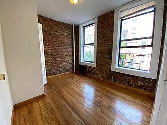 Rented by Best Apartments North Inc