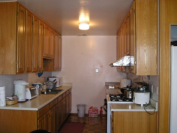 3rd image of 359 Junipero Dr APT 4