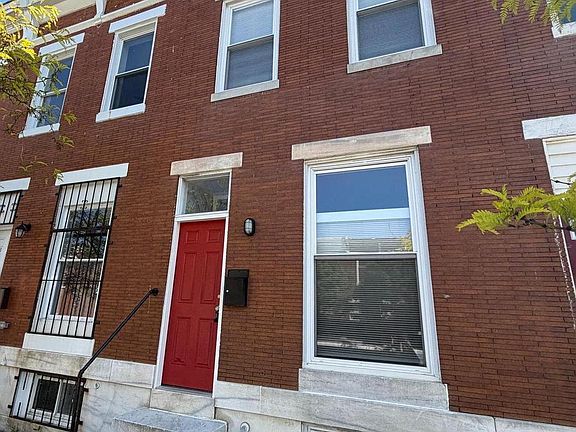 2nd image of 2813 E Madison St