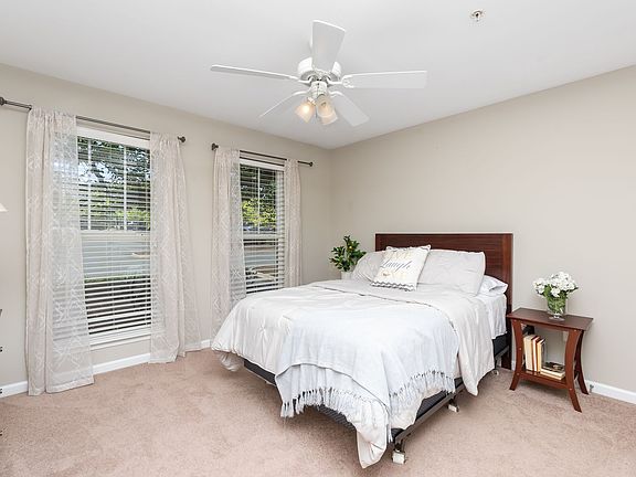5th image of 1845 Candlewood Ct Unit 104