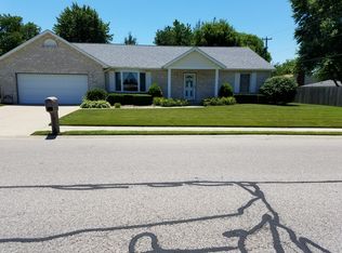 605 E Wesley Dr, O Fallon, IL 62269