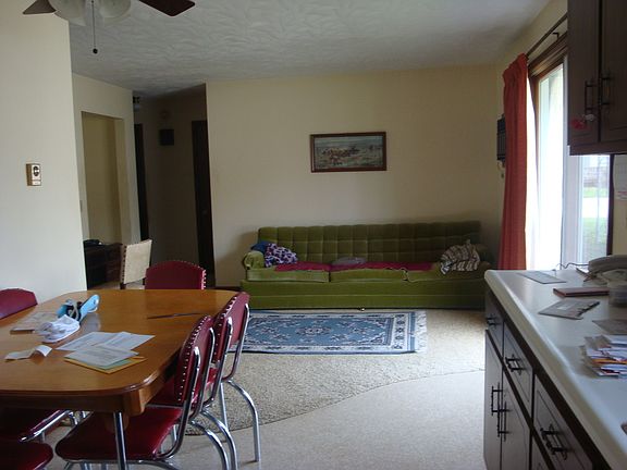 5th image of 210 S 5th St #A