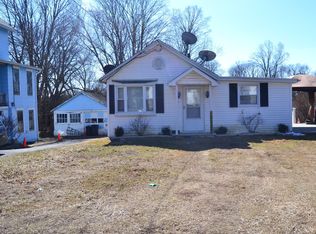 21 Nash Pl, Norwalk, CT 06854