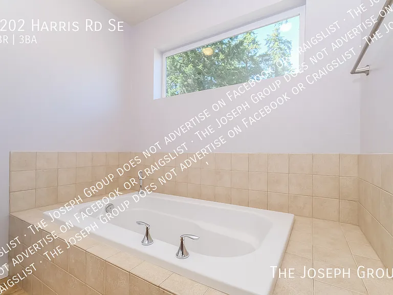 4202 Harris Rd SE — Photo 23