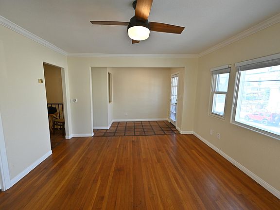 3rd image of 133 W Ivy St