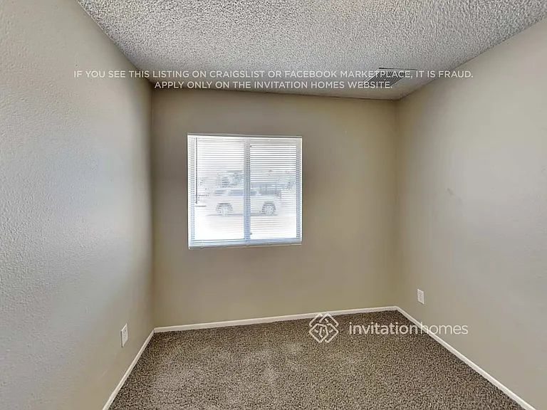 4136 N 81st Ave — Photo 10