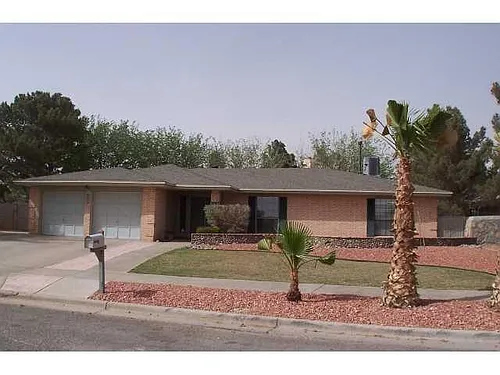 1633 Charles Owens Dr Photo 1