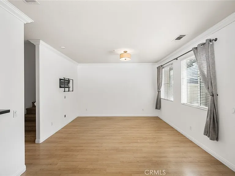 24 Crestline #103 — Photo 8