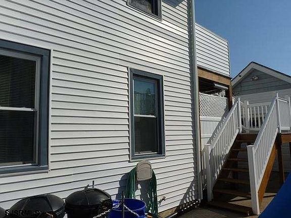 3rd image of 917 Palen Ave