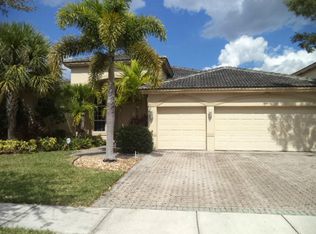 9231 Pineville Dr, Lake Worth, FL 33467