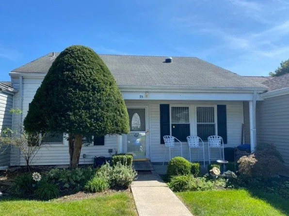 95 Forge Lane #95, Coram, NY 11727