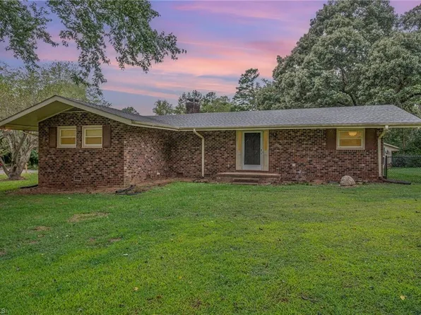 2241 Huffman Mill Rd, Burlington, NC 27215