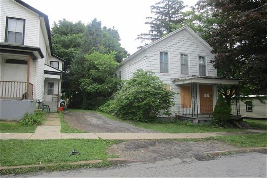 2nd image of 1018 Wager St