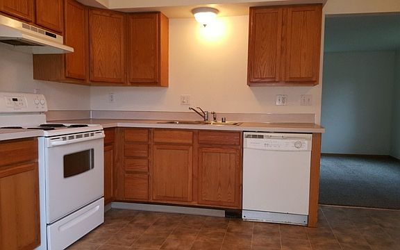 2nd image of 110 Pacific Ct