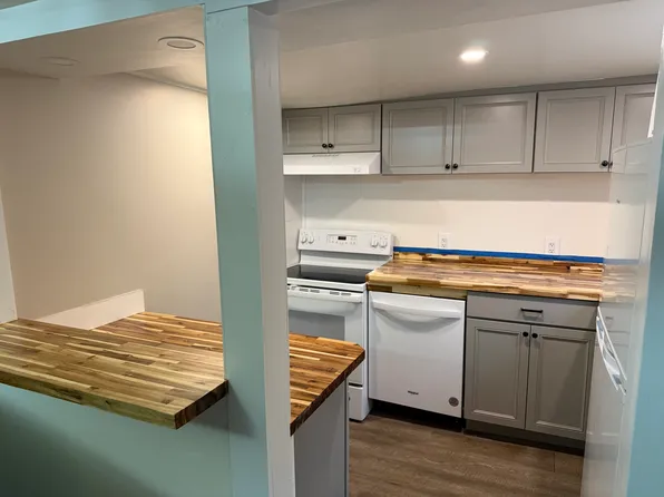 76 High St #2, Exeter, NH 03833
