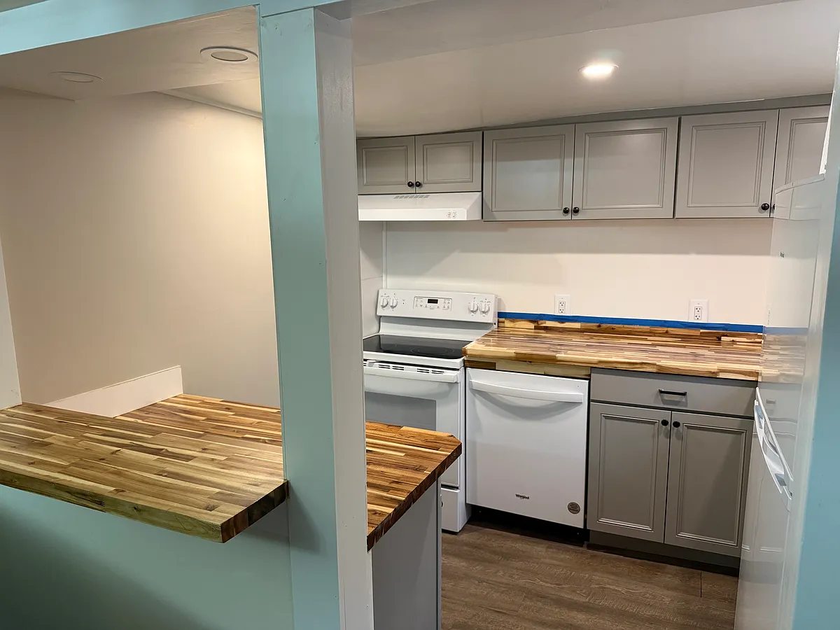 Photo 2 of 11 - 76 High St #2 - Exeter, NH Kitchen (from LR) - 76 High St #2