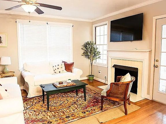 3rd image of 3019 Forest Dr