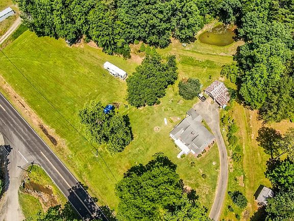 4th image of 3279 Old Highway 5 S
