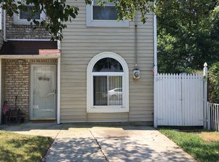 68 Seguine Pl, Staten Island, NY 10312