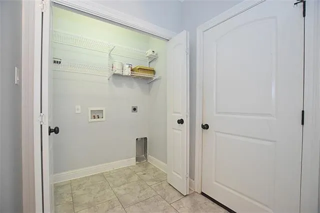 172 Nickel Loop — Photo 14