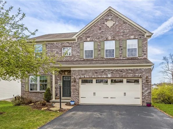 114 Village Cir, Oakdale, PA 15071