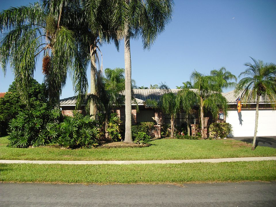 1st image of 1361 NW 94th Ter