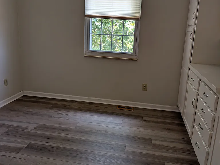 12074 Freestone Ct — Photo 9
