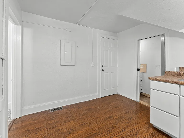 807 S Main Ave #4 — Photo 9