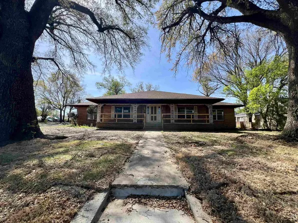 524 E Young St, Longview, TX 75602