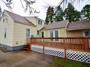 402 2nd St NE, Hankinson, ND 58041