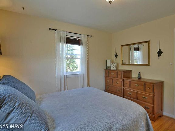 5th image of 6922 Westhampton Dr