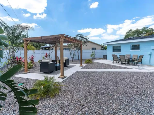10826 111th Pl N, Seminole, FL 33778