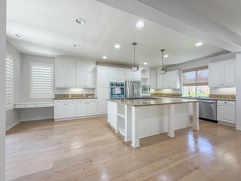 11493 Nantucket Pkwy — Photo 8