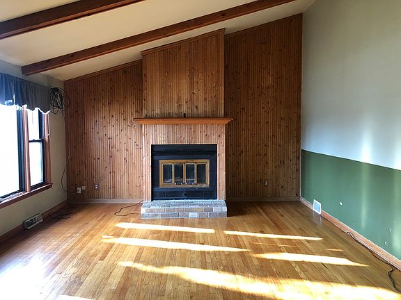 5th image of 24124 W Park Ln