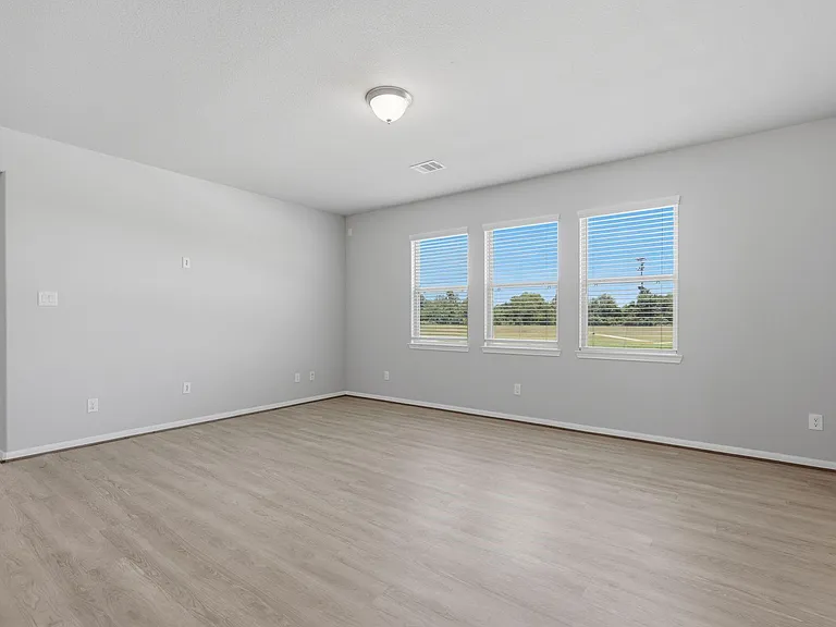 10406 Milford Woods Ln — Photo 8
