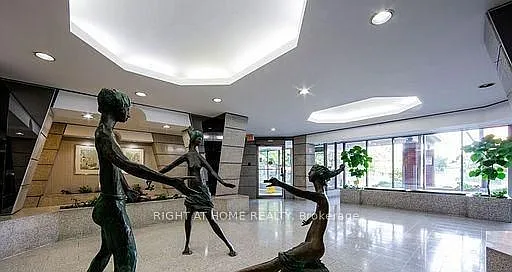 2460 Eglinton Ave E #1714 — Photo 3