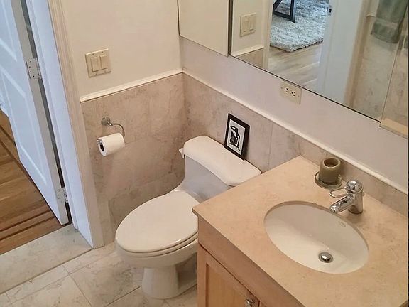 3rd image of 203 W 90th St APT 8D