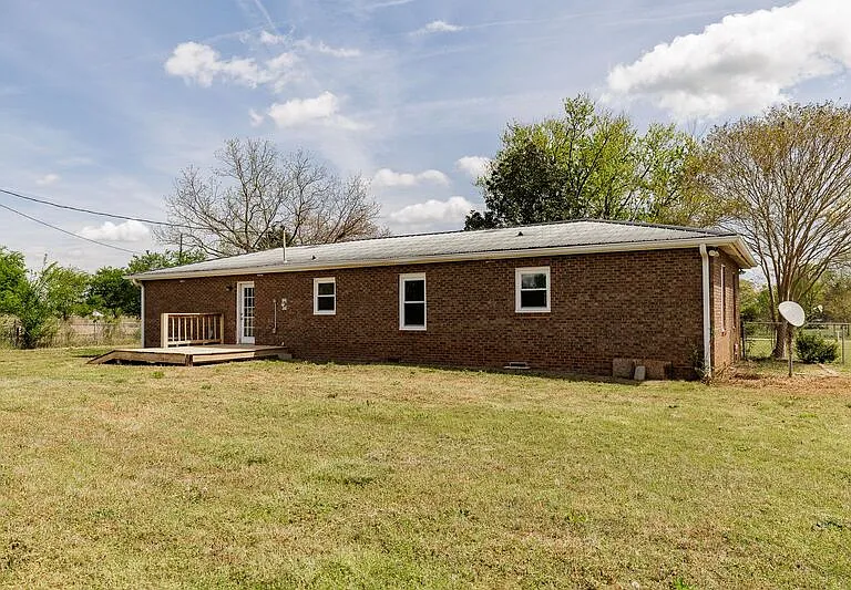 386 Sandy Creek Rd — Photo 23
