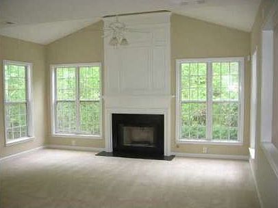 4th image of 515 Elkhorn Pl